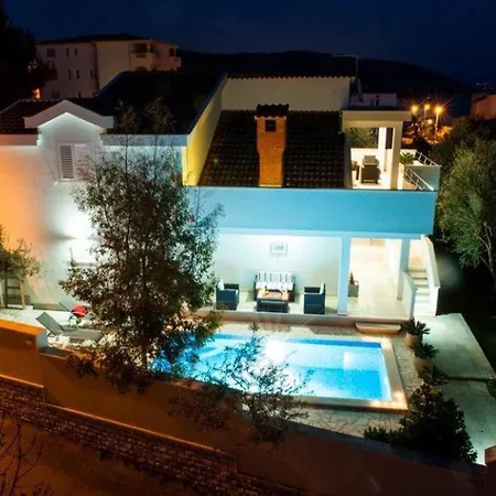 Lovely In Okrug Gornji Prázdninový dům Trogir