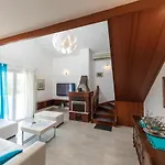 Holiday home Front In Okrug Gornji *
