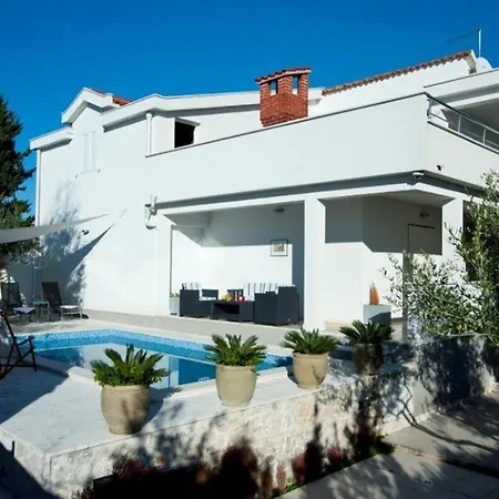 Lovely In Okrug Gornji * Trogir