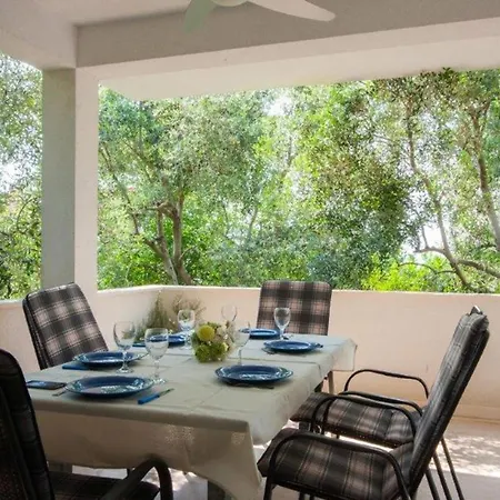 Lovely In Okrug Gornji *