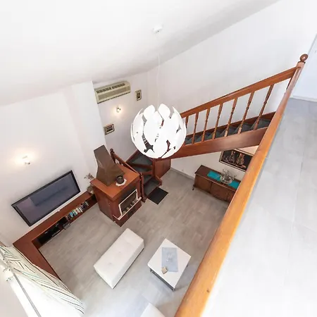 Lovely In Okrug Gornji *