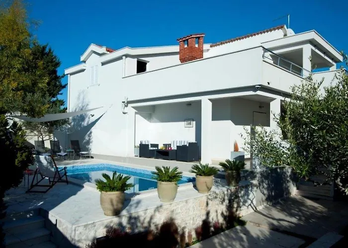 Lovely In Okrug Gornji * Trogir